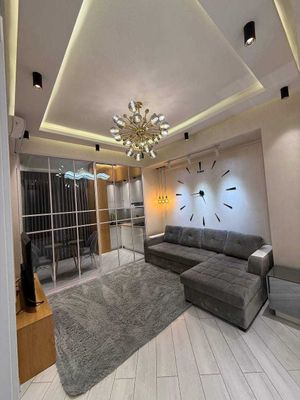 ЖК Parkent Avenue 3-комн 1/90 65 м² евроремонт меб/тех закрытый двор