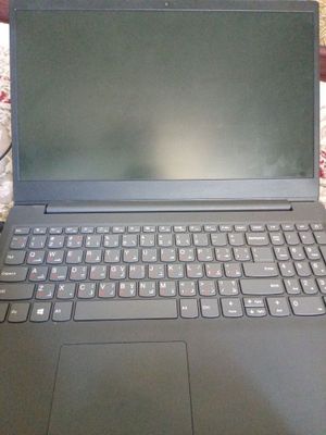 Noutbuk satiladi Lenovo taza aybi joq pomiyati 4/128