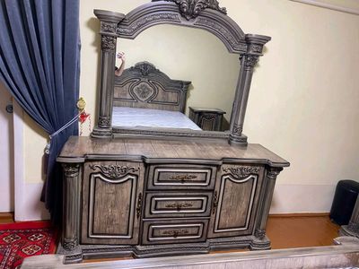 satiladi zur narsa top toza durbdi narxi 14mln