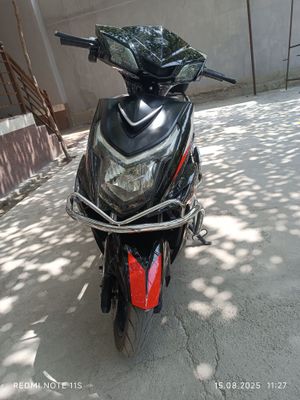 Skuter mototsikl