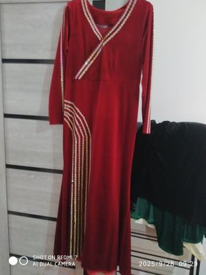 ayollar kiyimini sotaman