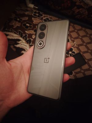 Обменяю oneplus ace 3v