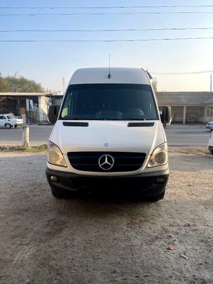 Mercedes sprinter