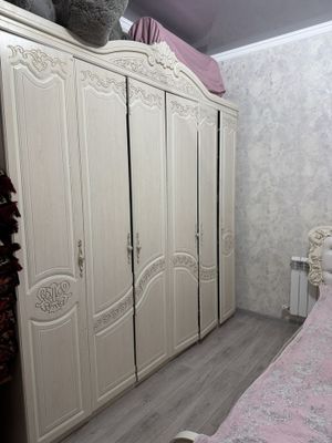 Продается спальня мебель в отлтчном состоянии