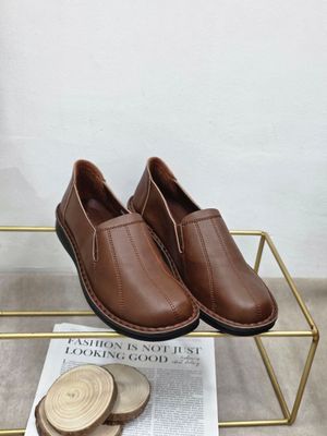 Обувь из эко-кожи, маломерят (размеры 41-43)