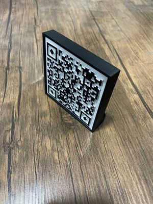 Подставка с QR кодом