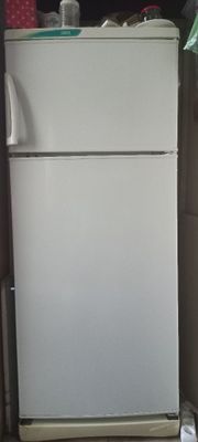 Срочно, продаю холодильник Stinol