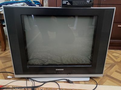 Самсунг б/у телевизор продам