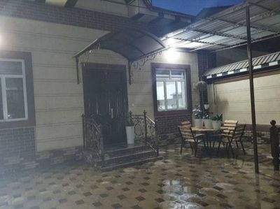 #УЧАСТКА 4 ХОНА + Кухня, Метро 300 метр 11- Бекат, Срочна!