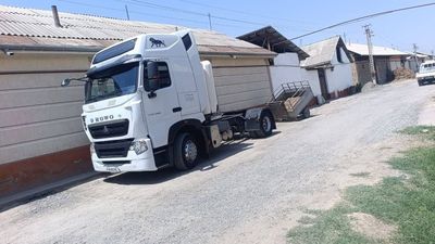 HOWO T7 460 4x2 2023 йил автомалондан янги олиб