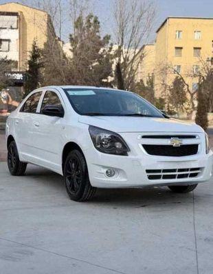 Chevrolet Cobalt Midnight 2025