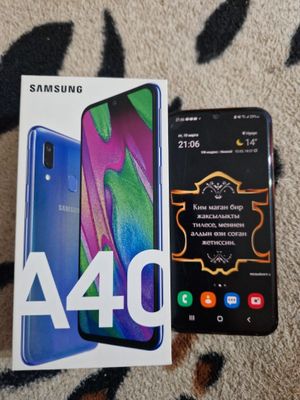 Samsung A40 сатылады.