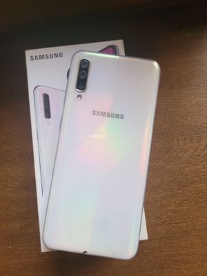 Samsung A50 SOTILADI