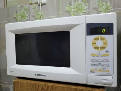 Микроволновка SAMSUNG