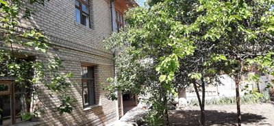 Samarqand shahrida katta hamma sharoitga ega hovli oilaga ijaraga b.