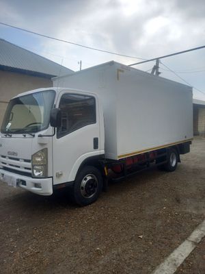 Isuzu. SNG kabina qòyilgan