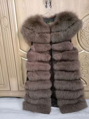 мехом безрукавка
