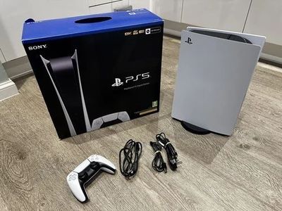 Продам Игровую приставку PlayStation 5