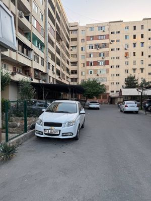 Kvartra drujba srocna qızlaga kvartra 1ta qız kere werıklıga