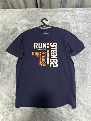 Новая Футболка Size L