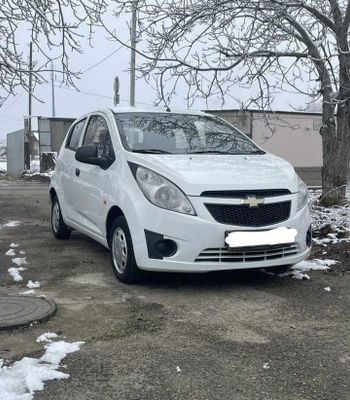 Chevrolet Spark 2012 год