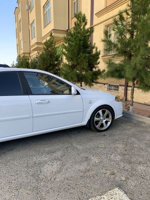 Gentra diska R17 charmho balon bilan