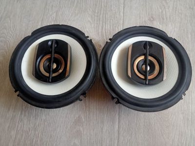 Продам калонки Pioneer TS-1675 V2 original в отличном состоянии.