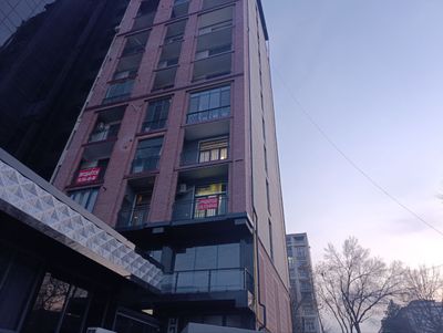 Srochna arenda kvartira. Yakkasaroy Novastroyka 2 xonali