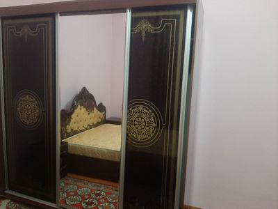 Мебель сотилади бахоси кэлишилади