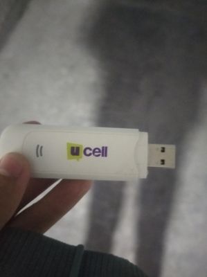 Router sim karta qoyilsa internet ishlatsa boladi