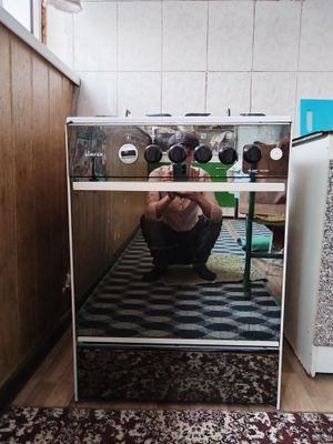 Gaz plita Simfer sotiladi
