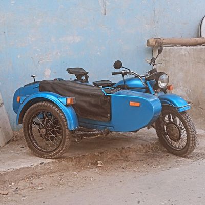 Ural mototosikl sotiladi