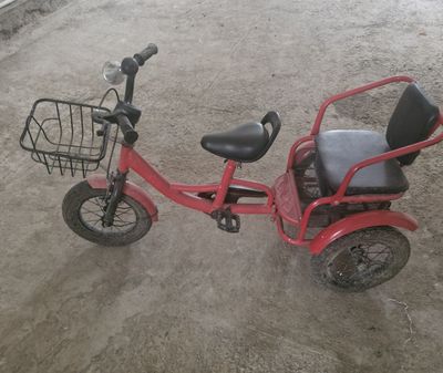 трехколесный велосипед на продажу