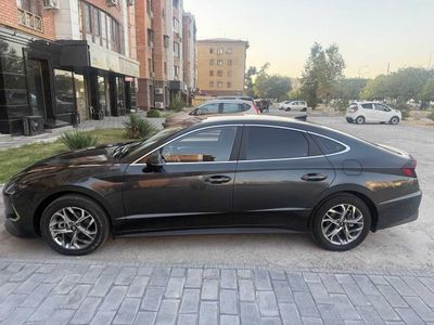 Срочно продается автомобиль Хуиндай соната