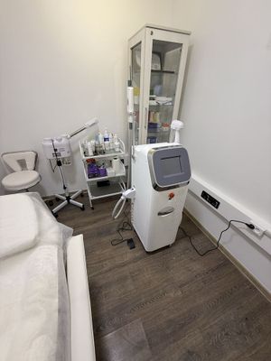 Cosmetologlar uchun nabor sotiladi