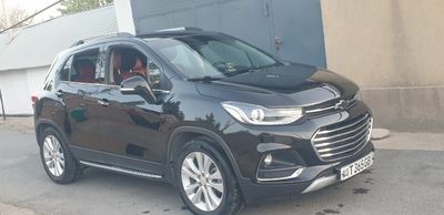 Ассалому алайкум. Трекр 1 автомобиль сотилади. Продаётся Трекер 1