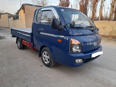 Hyundai Stareks Motor 2014 Yil