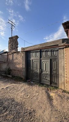 Shaxarda 1.7 sotox yer sotiladi. Hazora Avtovokzal.