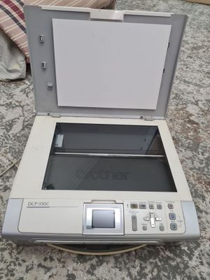 Продаётся принтер цветной.