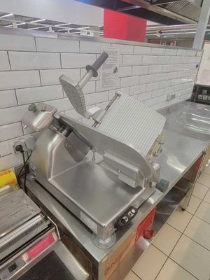 Продаётся профессиональный слайсер Sirman Galileo 350 EVO (Италия)