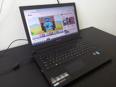 Lenovo srochna sotaman. Core i5. 8gb operatifka 2 gb video karta .