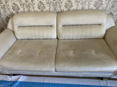 Mebel va gilam tozlash xizmatiga ishga olamiz