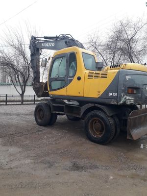 Екскаватор Волво -130