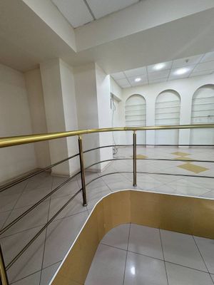 Сдаётся Нежилое Помещение 94кв.м 1-Линия Ц-2 Парфюм Галери Юнусабад