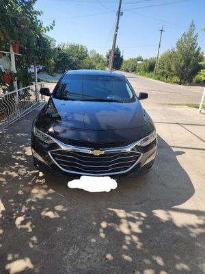 Малибу 2 сотилади
