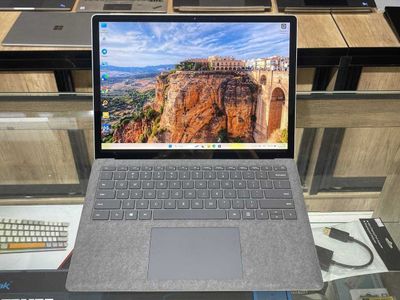 Microsoft Surface laptop 4 CORE i5-1145G7 ram 8 ssd 256 сенсорный