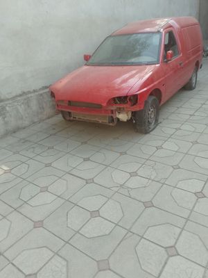 Ford yuk mashinasi
