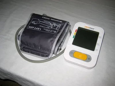 Тонометр Plusmed электронный оригинал идеальном почти новым состоянии!