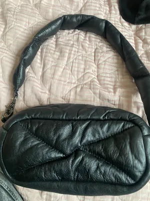 Сумка кожанная продаеться