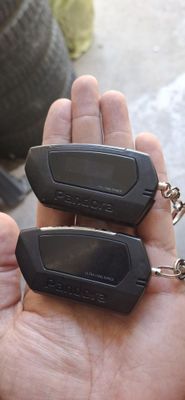 Продам 2 пейжера от Pandora сигнализации от каких моделей незнаю.